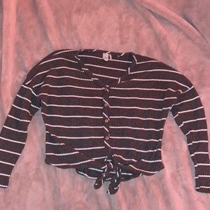 Paper crane long sleeve in a size medium. Very comfortable.